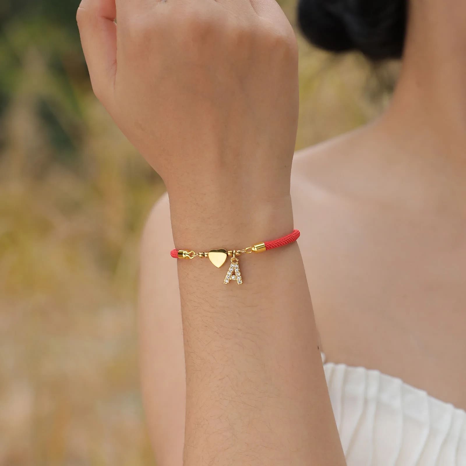 Armband mit Zirkonia und Initial-Design