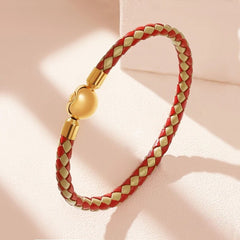 Lederarmband mit goldfarbenem Toggle-Verschluss