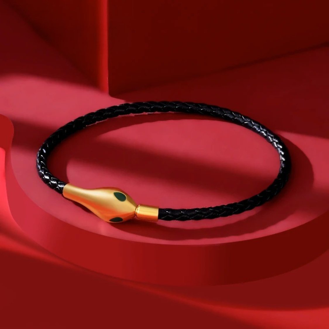 Trendiges Damenarmband mit Snake-Charm