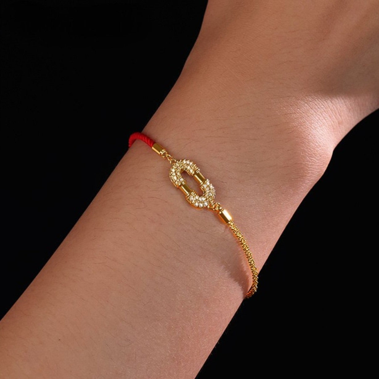 Verstellbares Seilarmband mit Zirkonia